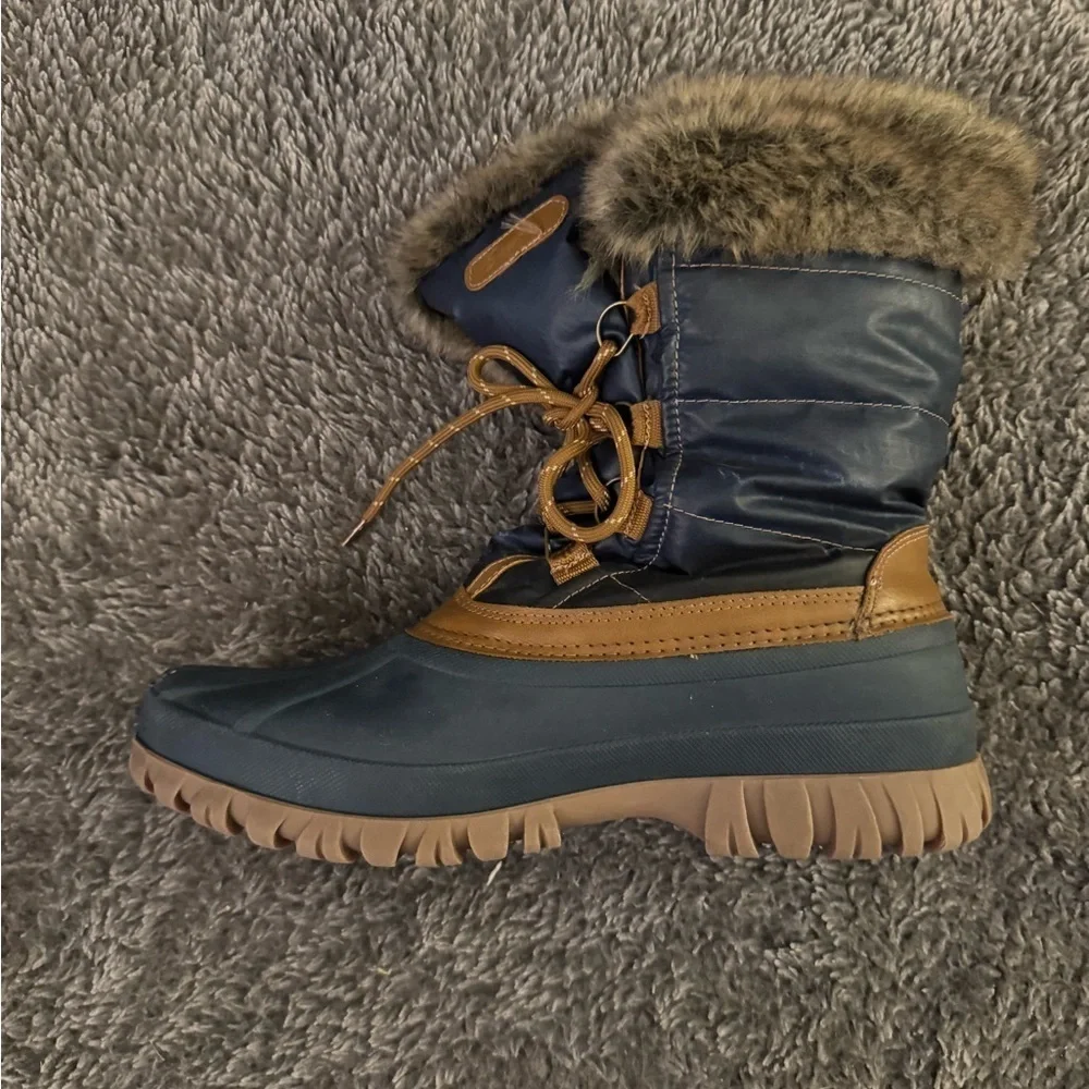 SKECHERS Women’s Windom Fur-Lined Winter Boots